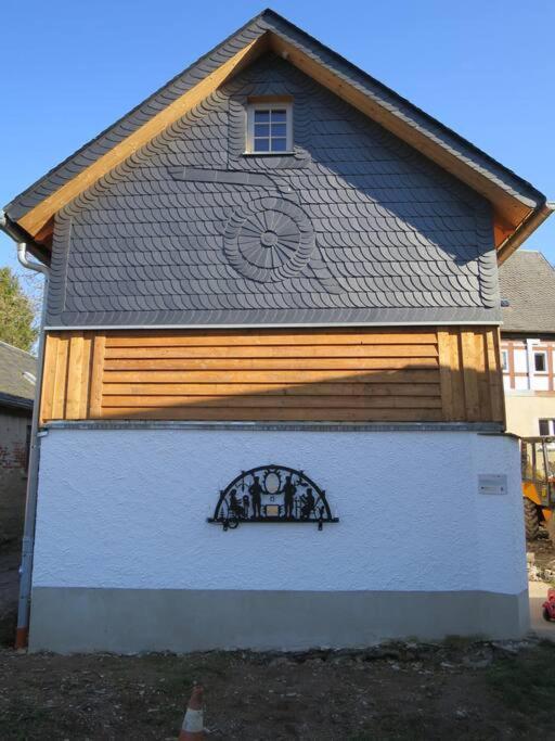 Mothsgut - Moderne Ferienwohnung Auf Dem Bauernhof Im Erzgebirge Oelsnitz  Екстериор снимка